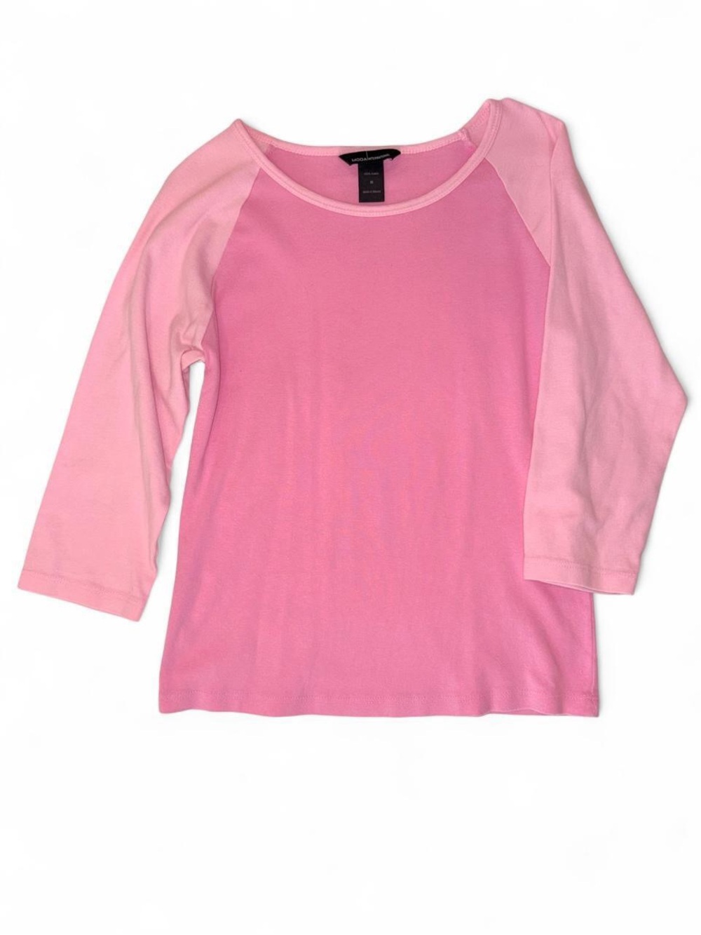 Moda International Pink Raglan alt. ASO Lorelai Gilmore in Gilmore Girls